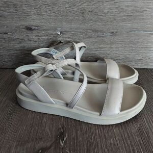 Ecco Flowt LX Comfort Cross Strappy Leather Sandals Gravel Droid Silver Grey 7